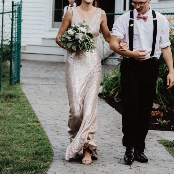 Dresses & Skirts - Kleinfeld Long gold sequin dress size 2